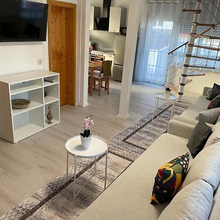 Sky Apartments روست المظهر الخارجي الصورة